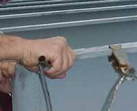 Figure 3: Connecting grounding static charge prevention.