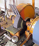 Figure 6: Bench grinder with proper guard and correctly adjusted work rest