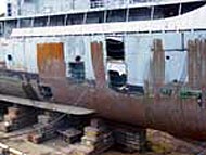 Figure 4: Fall hazards present in area where paint is removed from vessel hull.
