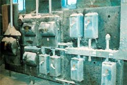 Electrical disconnect not kept clean - fixtures need to be dust-tight.