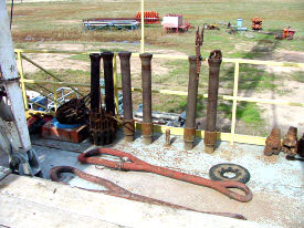 Figure 4. Red elevator links