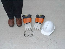 Personal Protective Equipment (PPE): shoes, gloves, safety glasses and hard hat