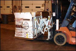 Figure 2. Slipsheet attachment eliminates need for pallets.